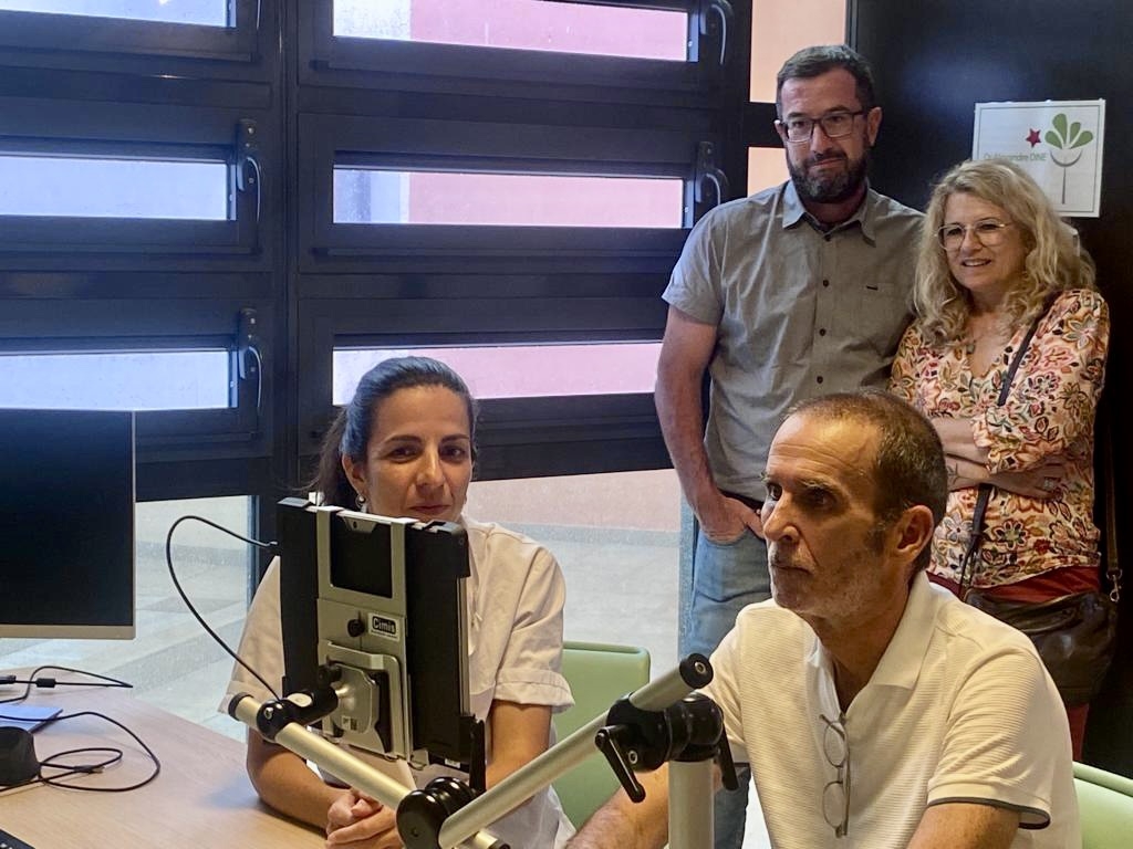 La clinique Les Tamarins Ouest re�oit en don une tablette intelligente sp�cialement programm�e pour les d�ficiences de la parole