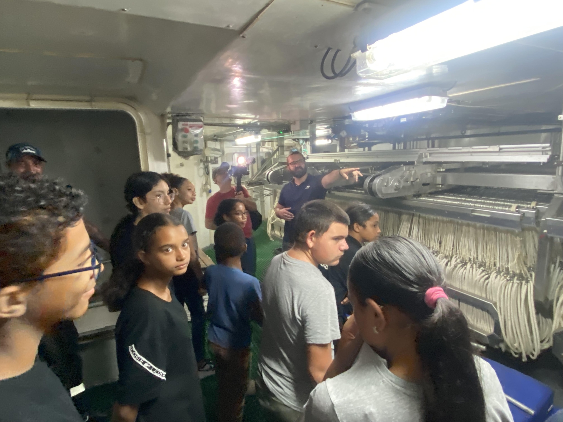 SENSIBILISATION DES ELEVES REUNIONNAIS AUX METIERS DE LA MER DANS LE CADRE DES JOURNEES TAAFIENNES