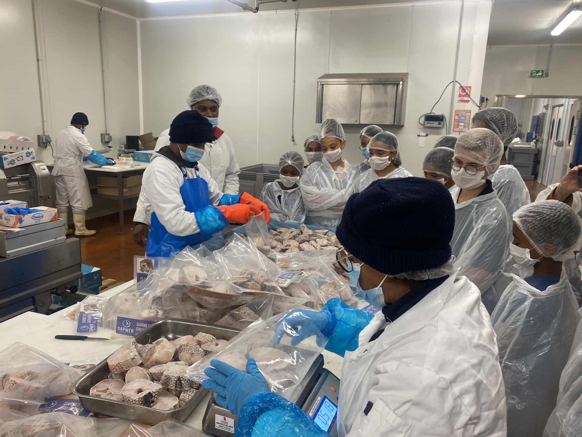 SENSIBILISATION DES ELEVES REUNIONNAIS AUX METIERS DE LA MER DANS LE CADRE DES JOURNEES TAAFIENNES