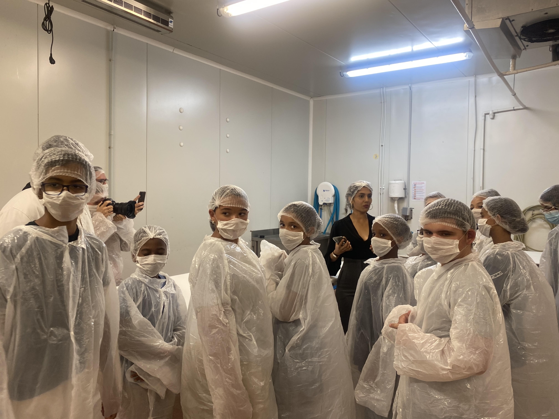 SENSIBILISATION DES ELEVES REUNIONNAIS AUX METIERS DE LA MER DANS LE CADRE DES JOURNEES TAAFIENNES