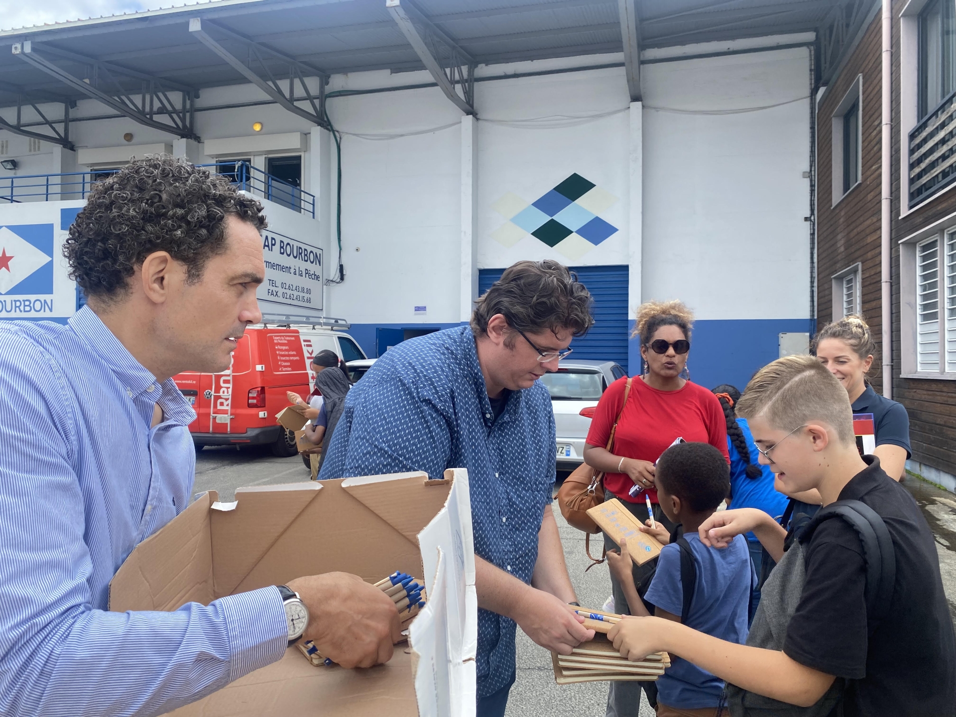 SENSIBILISATION DES ELEVES REUNIONNAIS AUX METIERS DE LA MER DANS LE CADRE DES JOURNEES TAAFIENNES