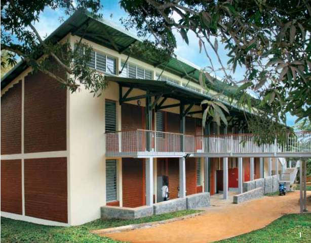 Construction : le cercle vertueux de la Brique de Terre Comprime, promu par lEPFAM