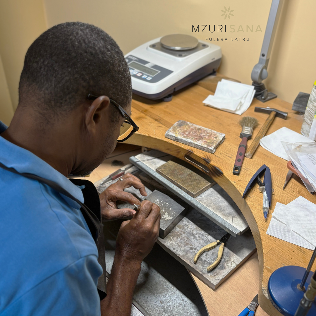 MZURI SANA - L�art ancestral du filigrane bijoutier de Mayotte, distingu� � la grande exposition du � Fabriqu� en France � � l��lys�e