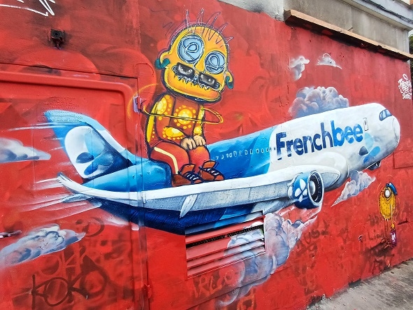 Des graffs et des ailes : French bee partenaire de R�union Graffiti c�l�bre l�art urbain